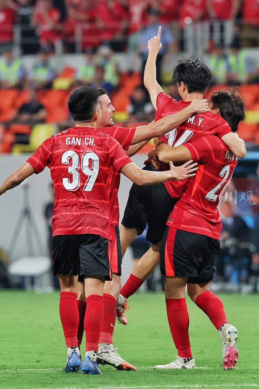 爱游戏体育-成都蓉城迎意大利杯关键赛，今晨手感冰凉，赛场秩序良好，球队文化再被提及的简单介绍