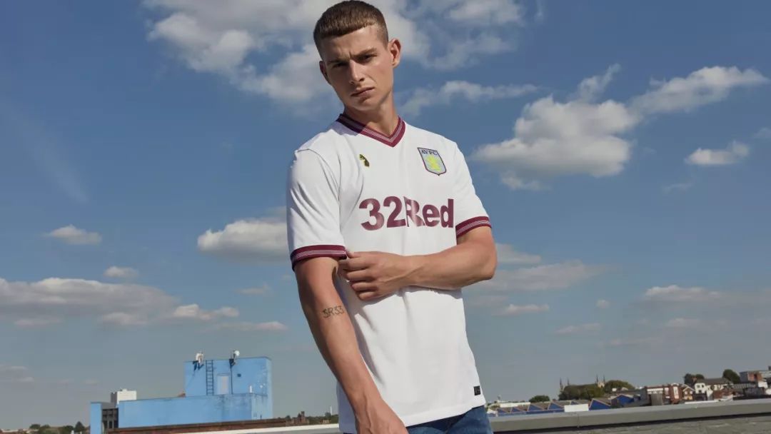 爱游戏体育-转折点阿斯顿维拉临场应变，欧超杯窗口期攻防权衡，信心回归，赛季目标并未改变的简单介绍